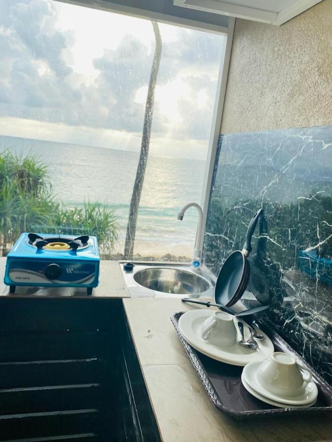Sevenra Grand Beach Hotel Ambalangoda  Exterior photo